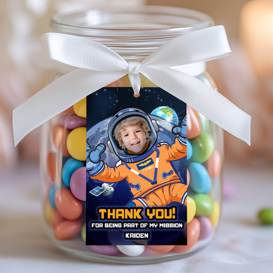 Custom Artemis Astronaut favor tags and thank you with child as the Astronaut. 2438TY
